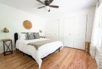 Wine Country Getaway Chalet  Pet Friendly