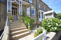 Westfield House - Characterful 7 Bedroom Townhouse Stepping Stones Bolton Abbey 주변 호텔