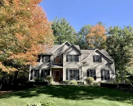 Large Golf Course Home With Heated Pool!