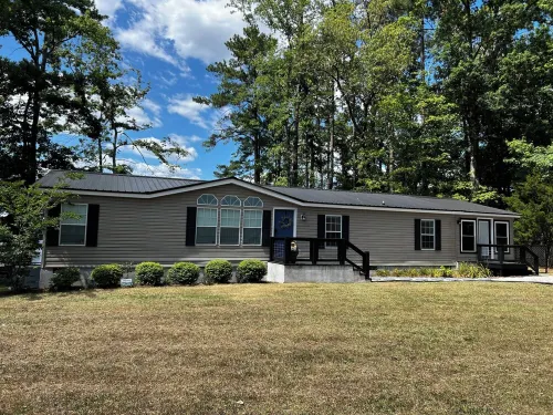 Fishing & Fun!FamiLee Lakehouse Retreat DogFriendly w-HotTub & BoatDock