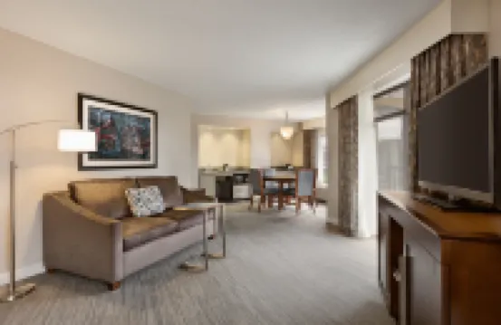 Hampton Inn & Suites Nashville-Downtown Hoteles cerca de Pabellón Bridgestone Arena