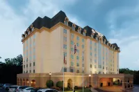 Doubletree Suites by Hilton at the Battery Atlanta