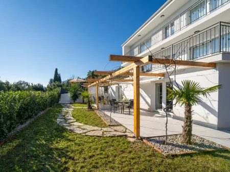 Villa Palma Отели в г. Ловран