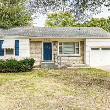 Cozy & Charming 3-bedroom cottage in Springfield - Great Location! Pet friendly!