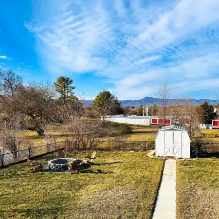 Luray Downtown / Hot Tub / Game Room / Firepit
