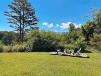 5/4 including 2 in-laws suites, 1 min to downtown!