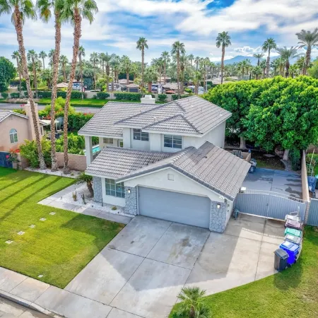 Bach Pad Near Palm Springs, CA Golf, Hockey, Festivals - 5Br Spacious,Pool, Spa