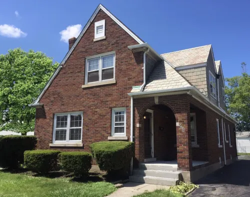 Business Friendly, Couple Friendly, Great Neighborhood, Minutes from the Falls!