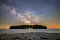 250'  Relaxing Waterfront Spacious Remodel & Walking to Sand Beach New Fireplace Hotels in Baileys Harbor