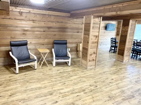 River Front House sleeps 25 Отели рядом с достопримечательностью «Guadalupe River»