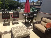 La Jolla Shores 'Ocean Breeze Getaway', large patio, partial ocean view,sunsets