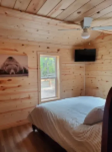 Newer Construction Cabin - Waterfront, Wooded, on Atv/Snowmobile Trails