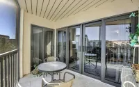Welcome to Paradise. A Charming 2-bedroom Bay side condo on Marco Island.