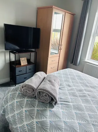 2 Bedroom Apartment, Bushmills, North Coast Отели рядом с достопримечательностью «Замок Данлюс»