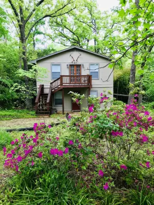 Cozy Cottage in the Woods
