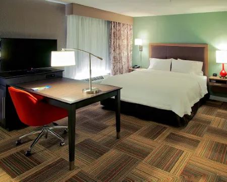 希爾頓歡朋套房酒店-穆爾 穆爾酒店