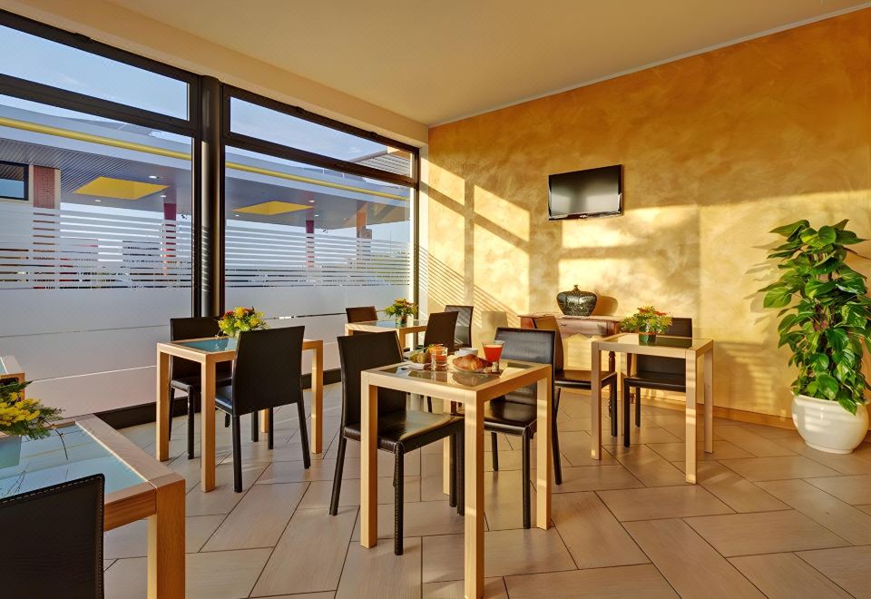 코스타 아추라 갈리폴리 아침 식사 메뉴