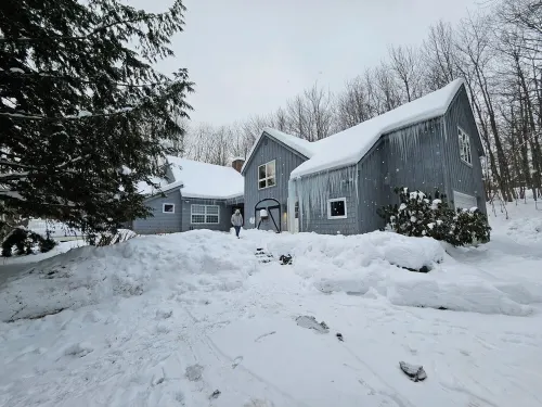 Stay and Wander VT in this Charming 3-bedroom house in enchanting Dover