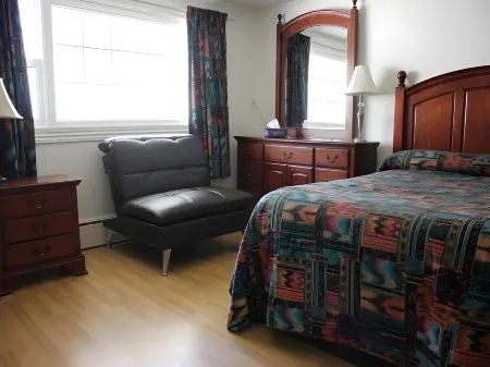 Stonehouse Motel and Restaurant