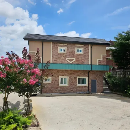Nonsan Sunshine Pool Villa