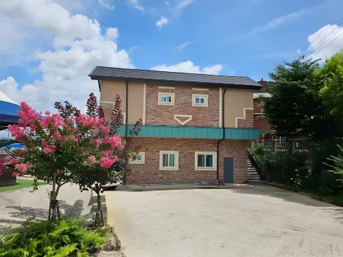 Nonsan Sunshine Pool Villa Hotels in Nonsan-si