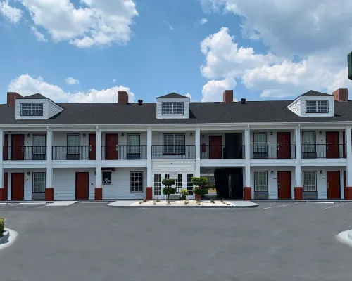 Western Motel Hotels in Fitzgerald