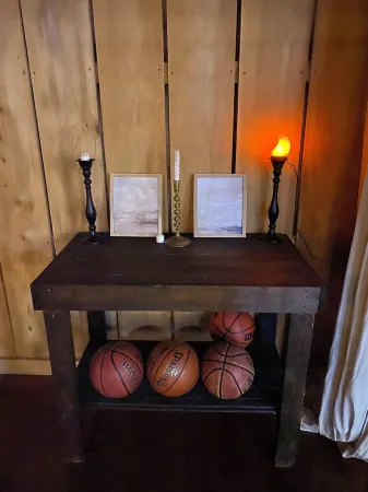 Buster's Barn at Grant Farm