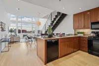 Cozy 1-bedroom condo in fantastic Emeryville with fitness room, WiFi