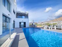 Villa Dorada - Pools