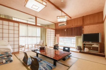 ATAMI  SHOGETSU Отели рядом с достопримечательностью «ACAO FOREST»