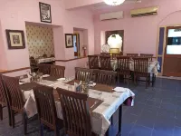Balaram Palace Resort - breakfast