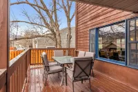 Charming Gardiner Home Steps from Yellowstone