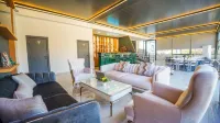 Blue Serenity Hotel - 2-Star