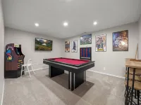 The Comfy Rambler- 6 bd 3 bath House