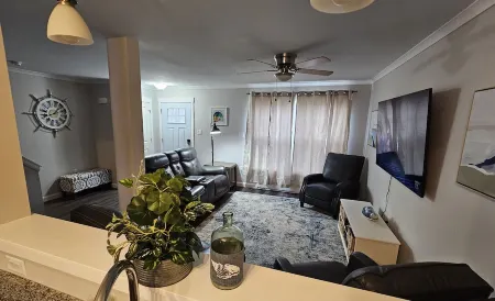 Acadia Villas!  2A Lexi:  A Private Neighborhood Nestled in the Woods. Отели рядом с достопримечательностью «Заказник Кисма»