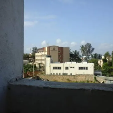 Ropaka Hotel