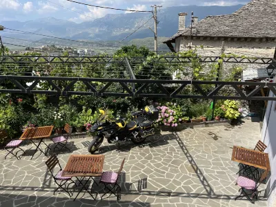 Palorto Hotel Hotel di Gjirokaster