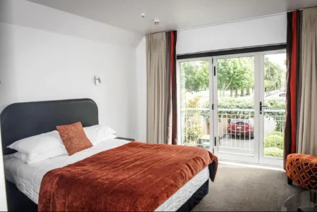 格蘭奇精品汽車旅館