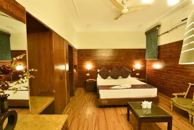 Casa Royal Hotels in Chittaranjan