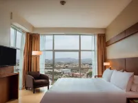 Holiday Inn GUAYAQUIL AIRPORT by IHG Hotels near Simon Bolivar