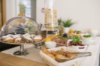 Public House Hotel - Aamiainen