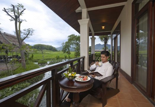 1. 산티 리조트 앤..