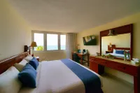 Hotel Hostal de Cortés - balcony