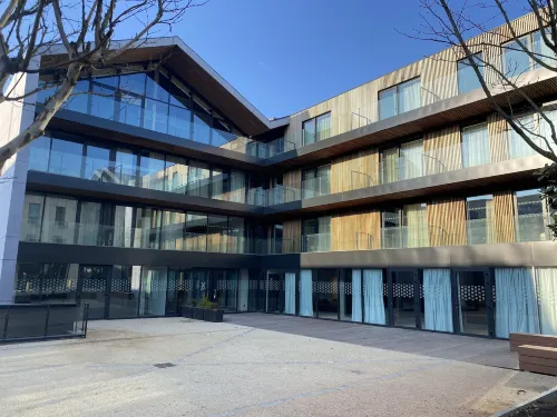 Coloft Hotels in Lesquin