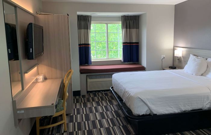 Microtel Inn & Suites by Wyndham Charlotte Airport