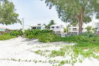 Ami Gulf Lookout-Views of the Gulf from Every Room-Rooftop Terrace
