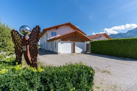 Astara- complete house in prime location with private garden Отели рядом с достопримечательностью «Форггензе»