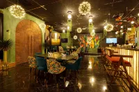 Jenneys Residency - bar