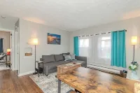 City View Suite Unit #6 -2 Br 1BA in Serene Fairport Harbor