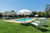 Trullo Letizia con Piscina by Wonderful Italy -  case vacanza in affitto